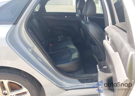 2021 Kia K5 Gt-Line z USA, uszkodzony, nr VIN 5XXG64J20MG058683